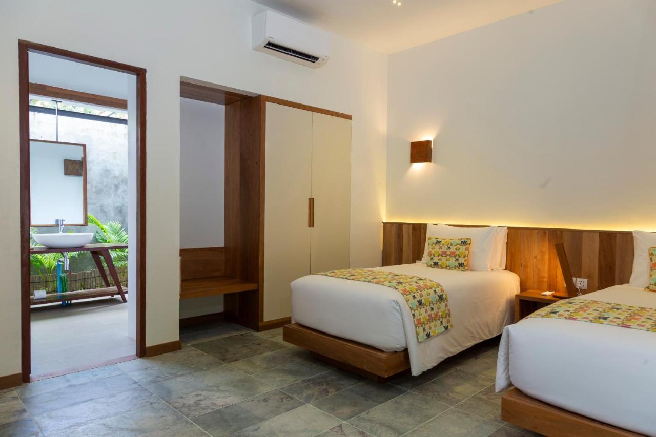 Island Center Point Hotel Koh Rong Sanloem Buitenkant foto