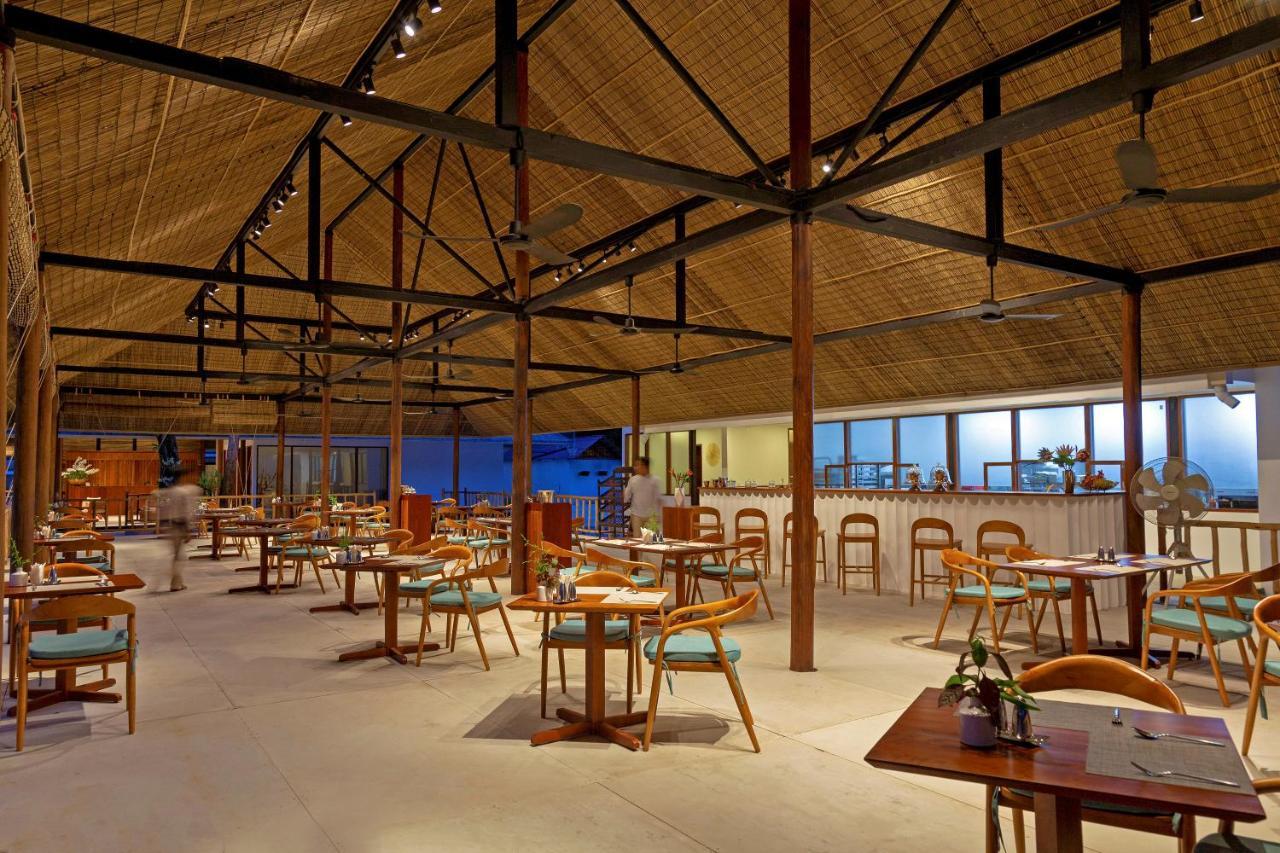 Island Center Point Hotel Koh Rong Sanloem Buitenkant foto