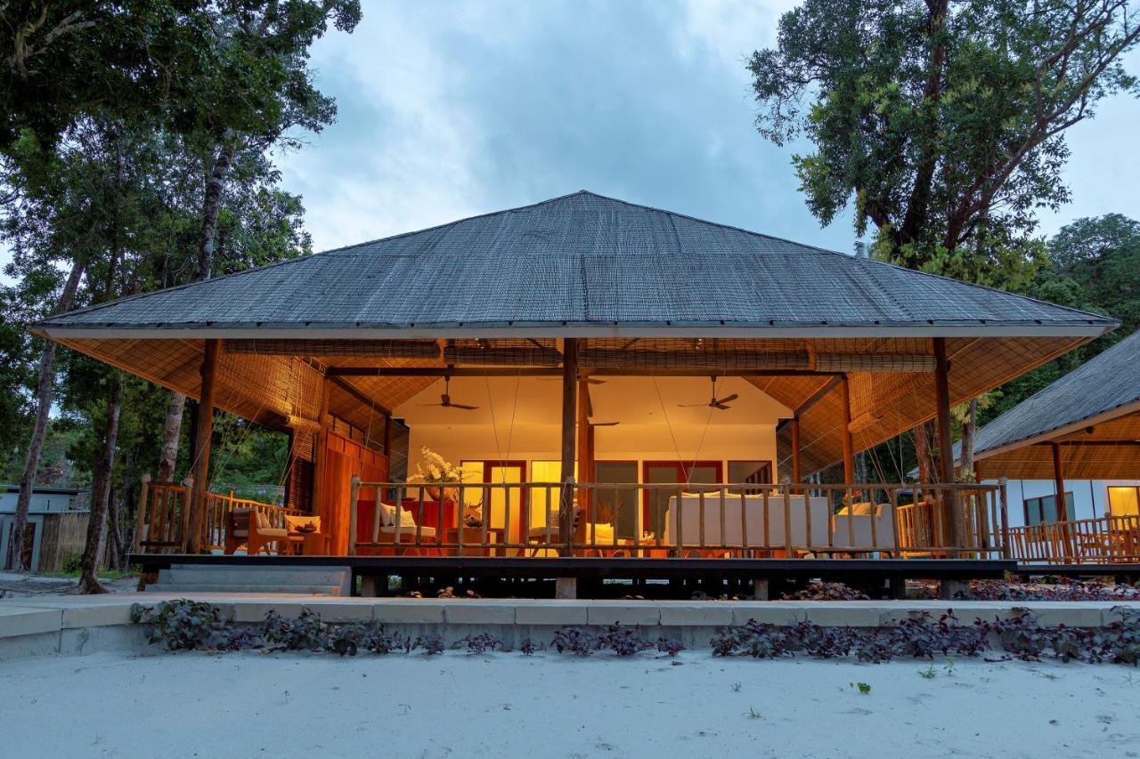 Island Center Point Hotel Koh Rong Sanloem Buitenkant foto
