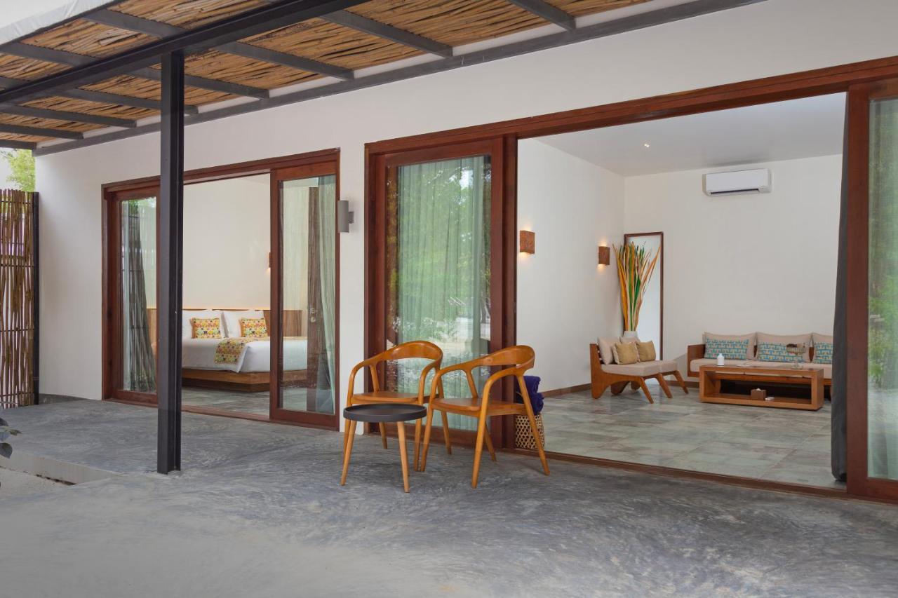 Island Center Point Hotel Koh Rong Sanloem Buitenkant foto