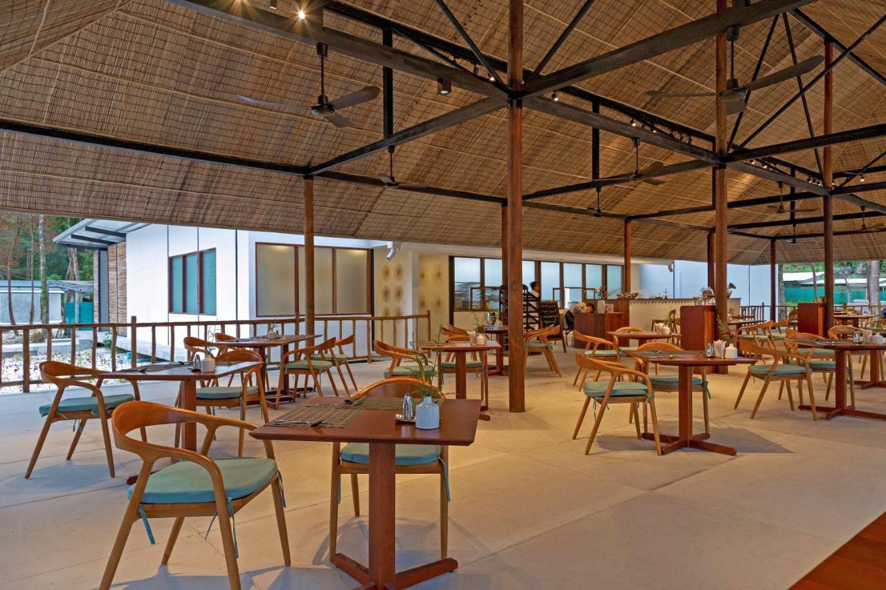 Island Center Point Hotel Koh Rong Sanloem Buitenkant foto