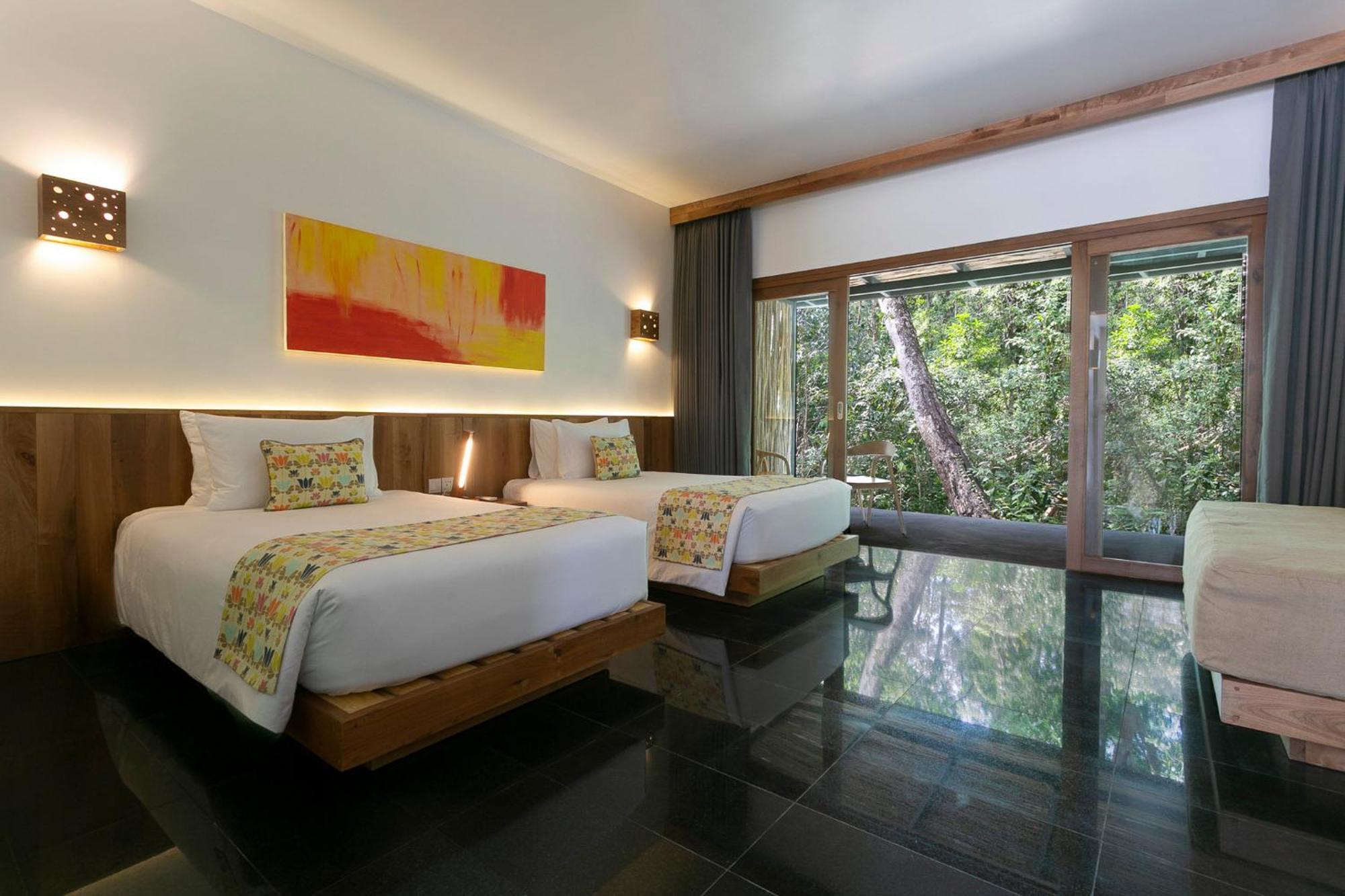 Island Center Point Hotel Koh Rong Sanloem Buitenkant foto