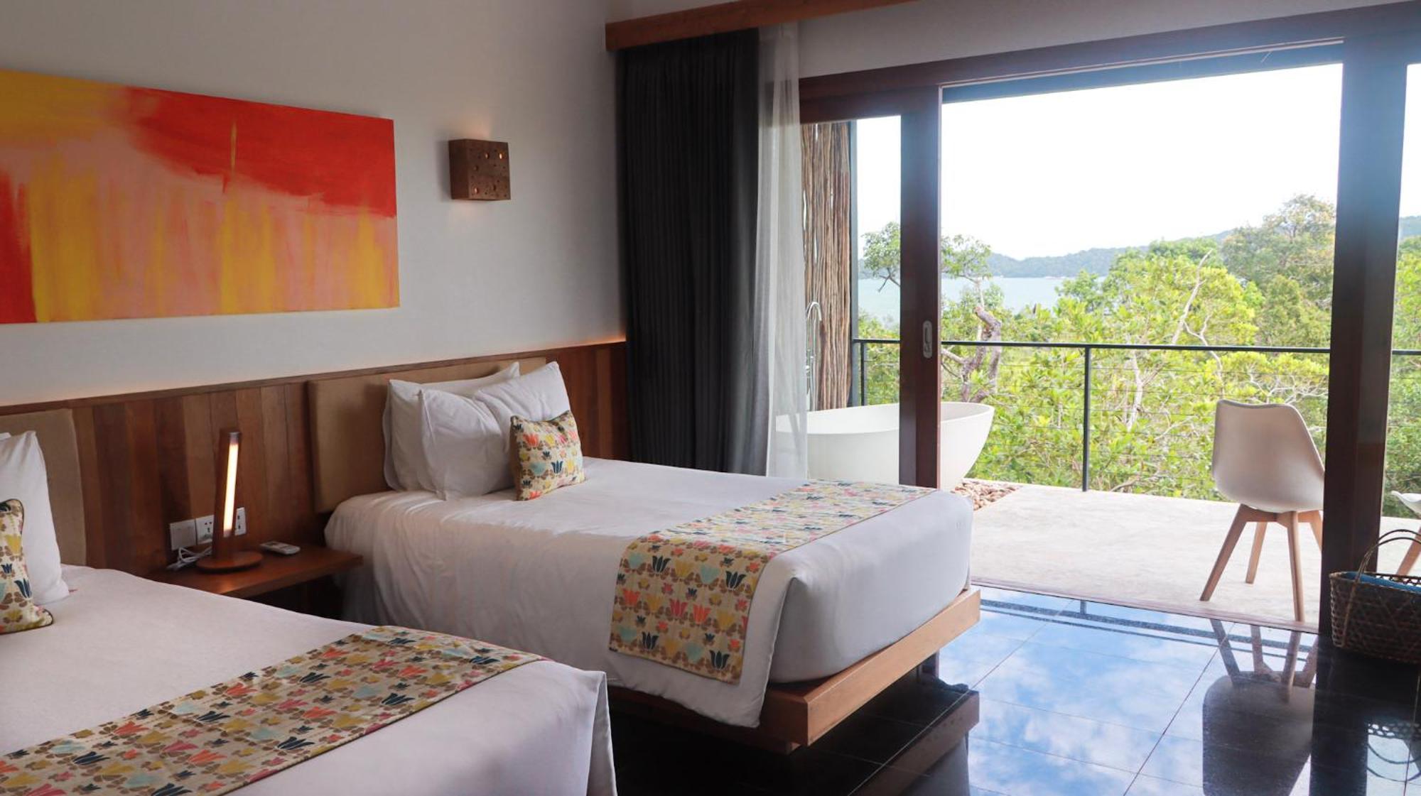 Island Center Point Hotel Koh Rong Sanloem Buitenkant foto