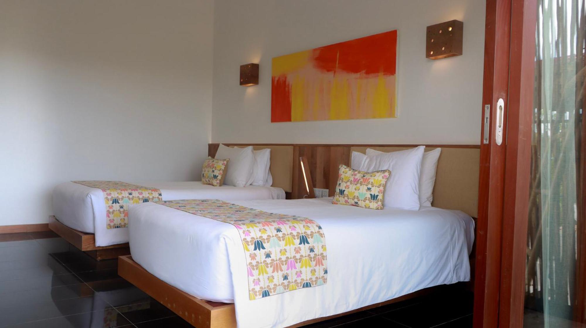Island Center Point Hotel Koh Rong Sanloem Buitenkant foto